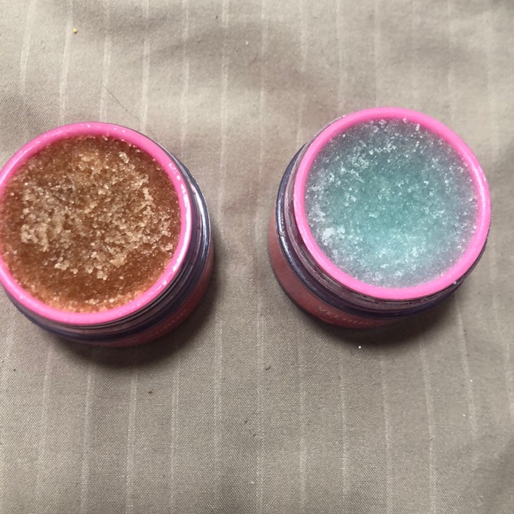 Jeffree star velour lip scrubs. - Picture 3 of 3